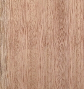 Holzfenster und Holztüren aus Meranti